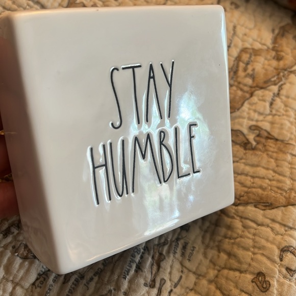 RAE DUNN STAY HUMBLE/BE KIND CERAMIC BLOCK - Picture 4 of 9